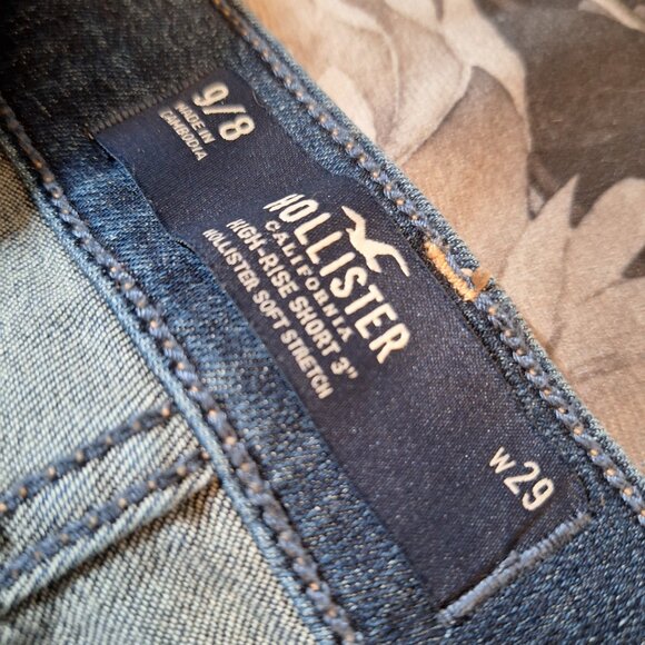 Holister Women's Jean Shorts (Size 8/29) - Picture 3 of 14